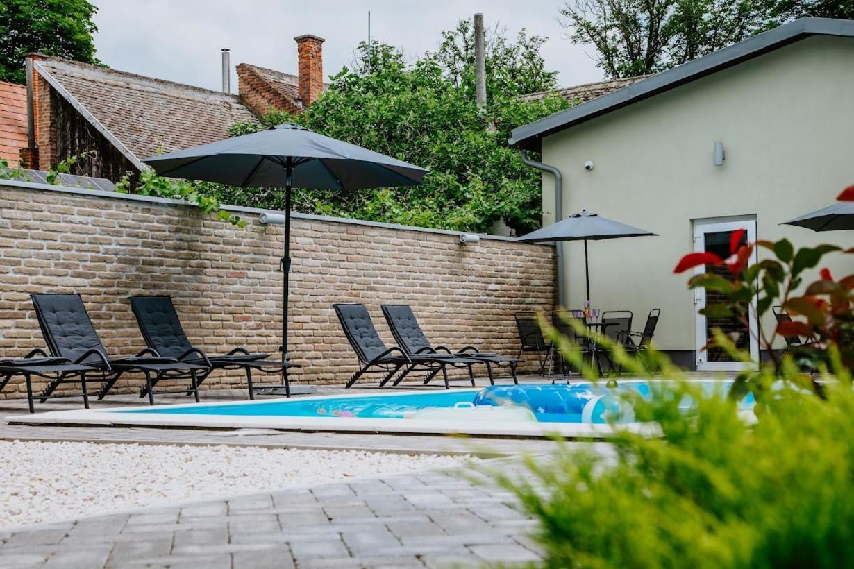 Ella Sun Apartman Makó Exterior foto